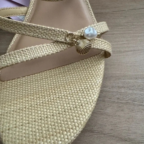 NWT! Wild Fable Brodie Strappy Raffia Charm Heels - Memory foam - Picture 13 of 14